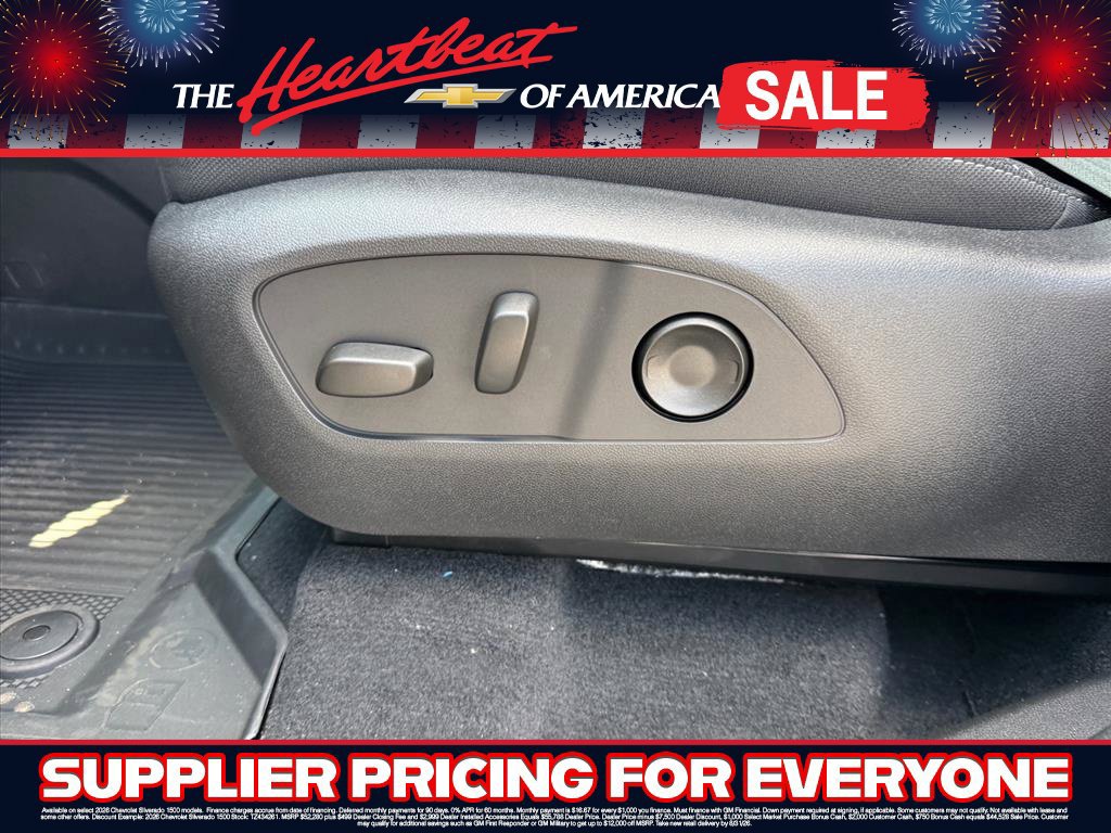 New 2027 Chevrolet Traverse LT w/ LPO, Floor Liner Package FWD image 13
