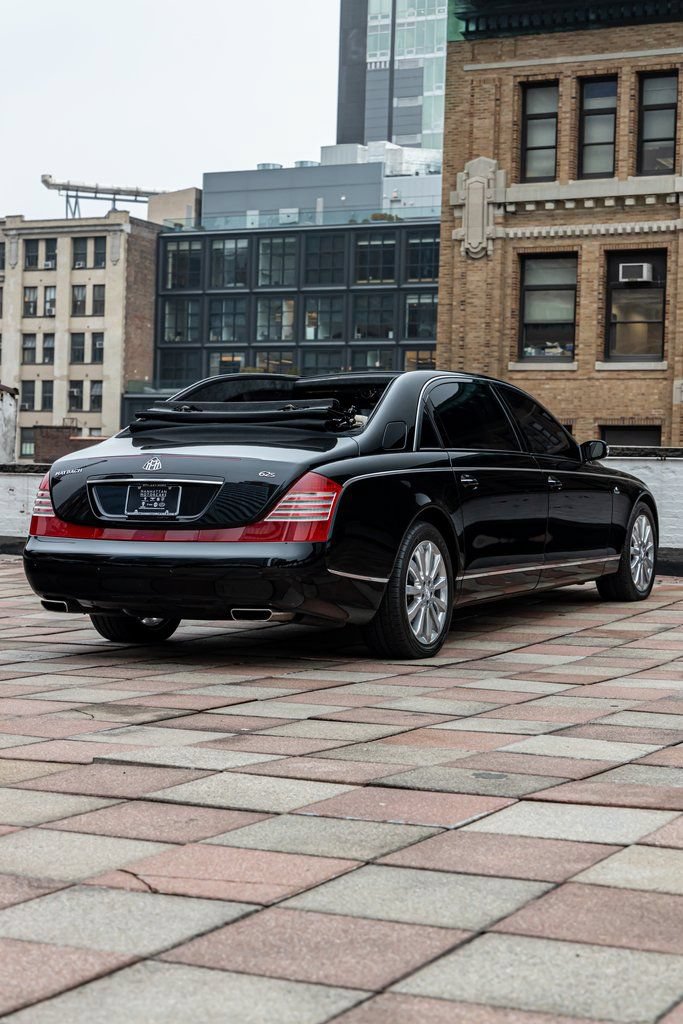 Used 2009 Maybach 62 S RWD image 47