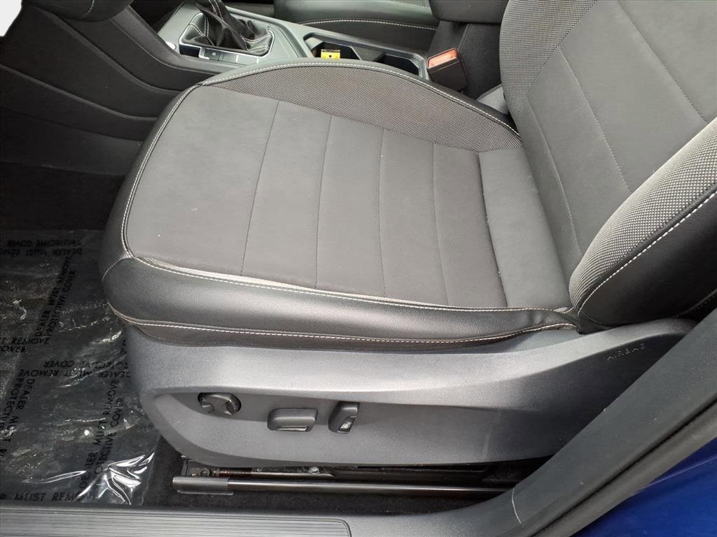 Used 2022 Volkswagen Taos SE image 15
