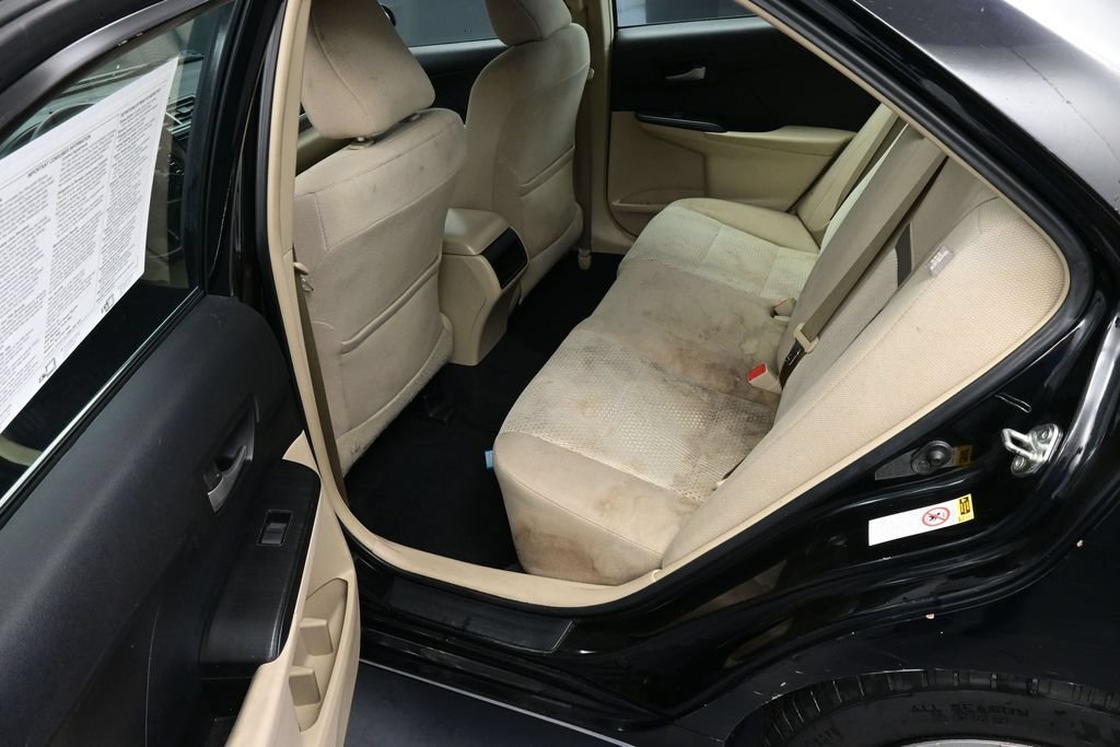 Used 2014 Toyota Camry LE FWD image 13