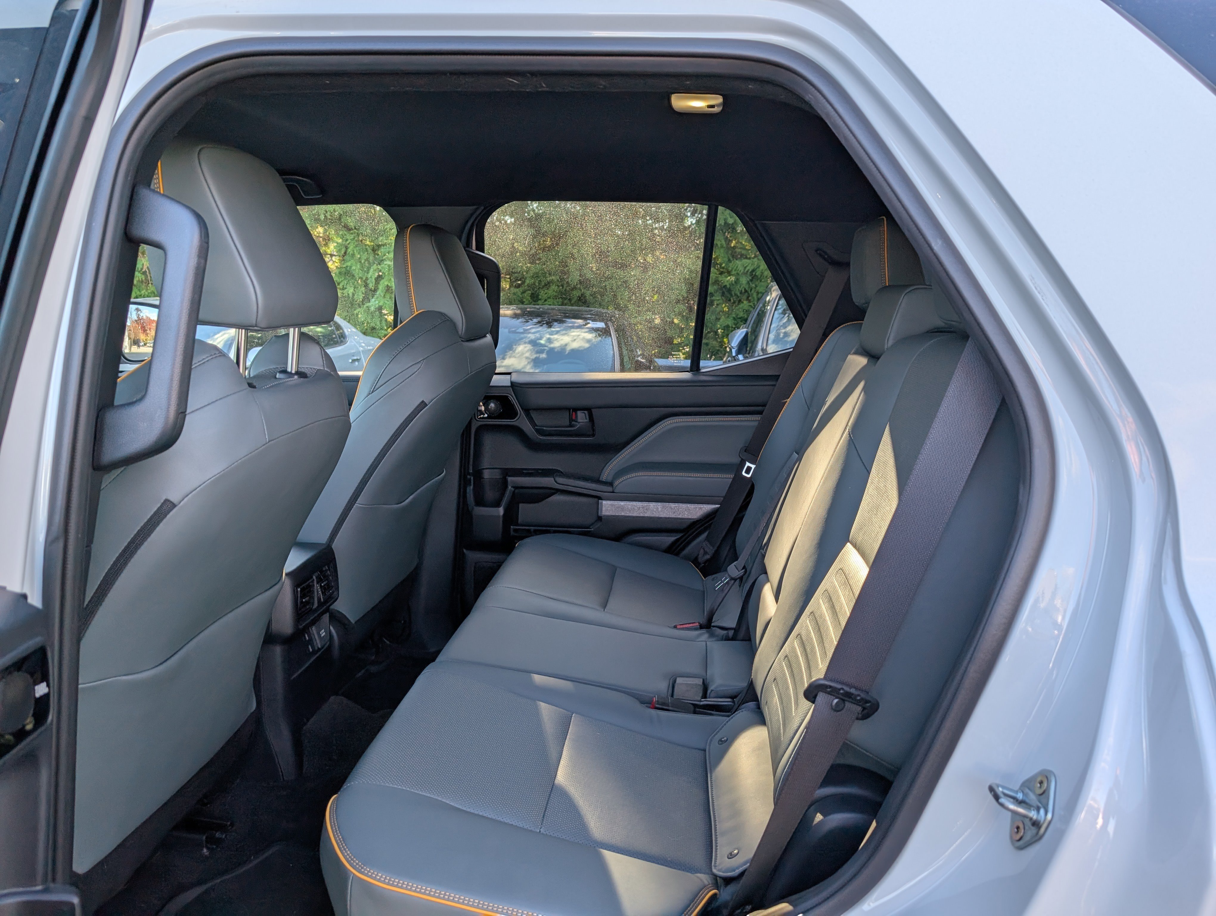 Used 2025 Toyota 4Runner Trailhunter image 15