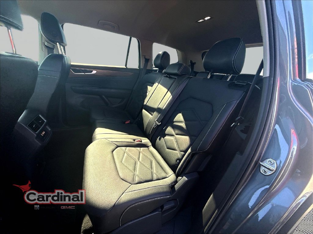 Used 2024 Volkswagen Atlas SE AWD/4WD image 20