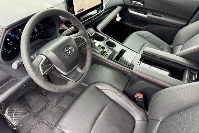 Certified 2026 Toyota Sienna XSE AWD/4WD image 12