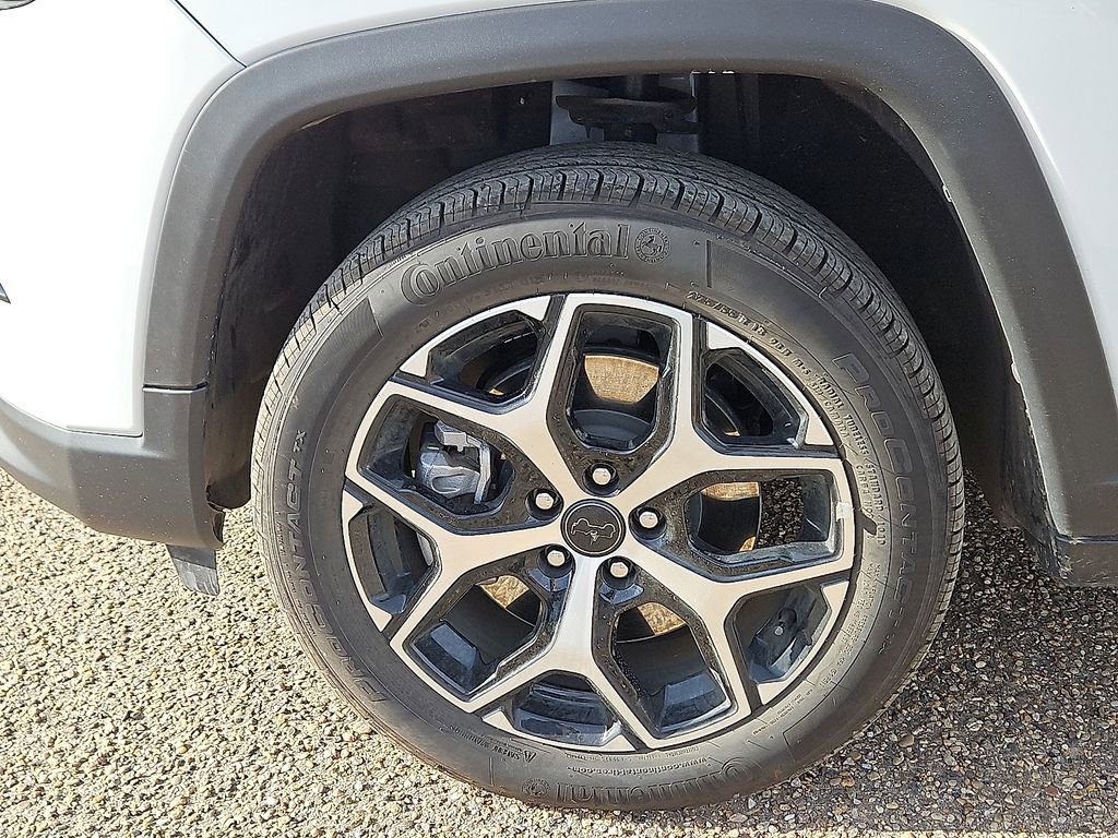 Used 2025 Jeep Compass Limited image 5