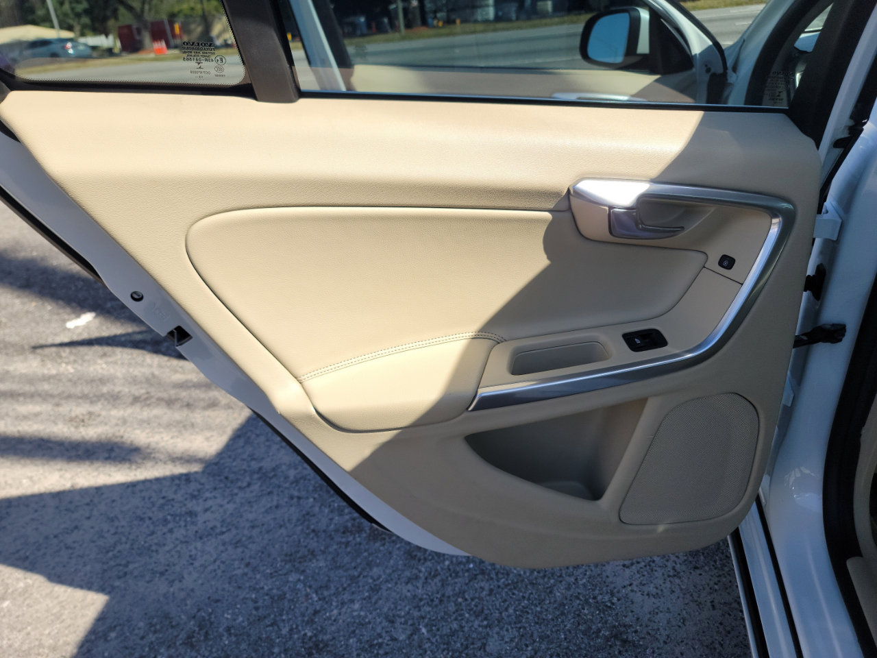 Used 2015 Volvo S60 T5 Premier image 13