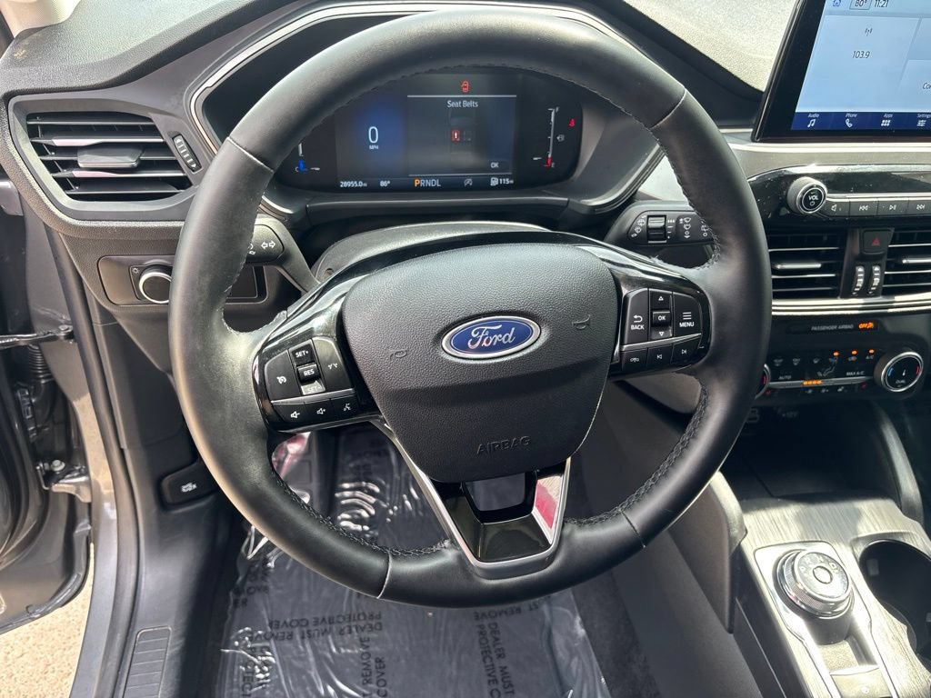 Used 2025 Ford Escape Active AWD/4WD image 14