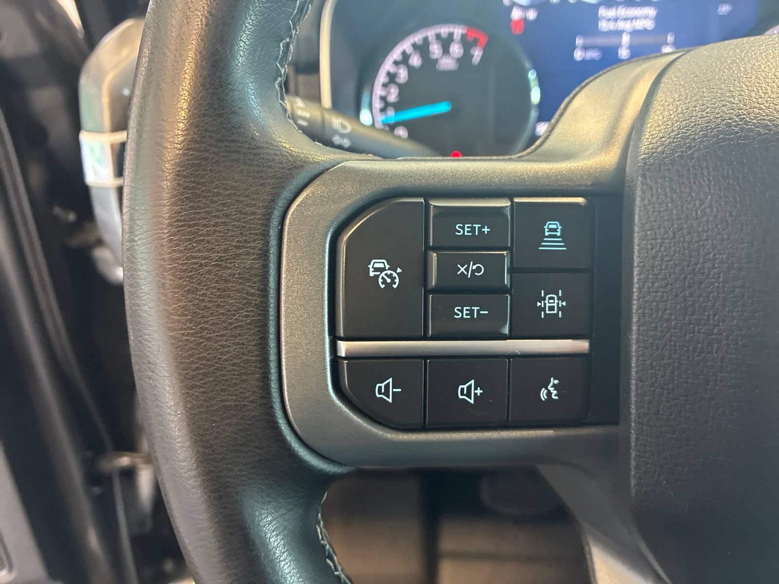 Used 2023 Ford F150 XLT AWD/4WD image 17