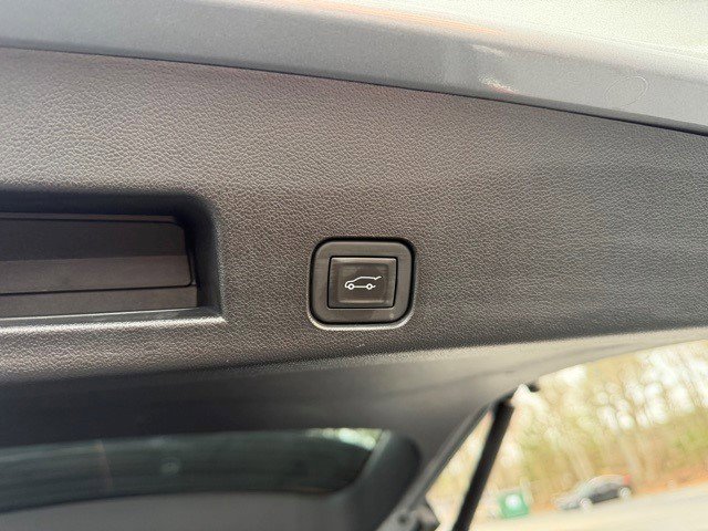 Certified 2025 GMC Acadia Elevation image 9