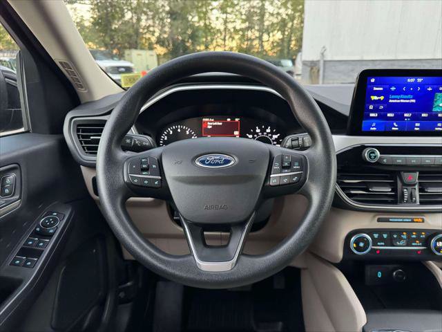 Used 2020 Ford Escape SE AWD/4WD image 21