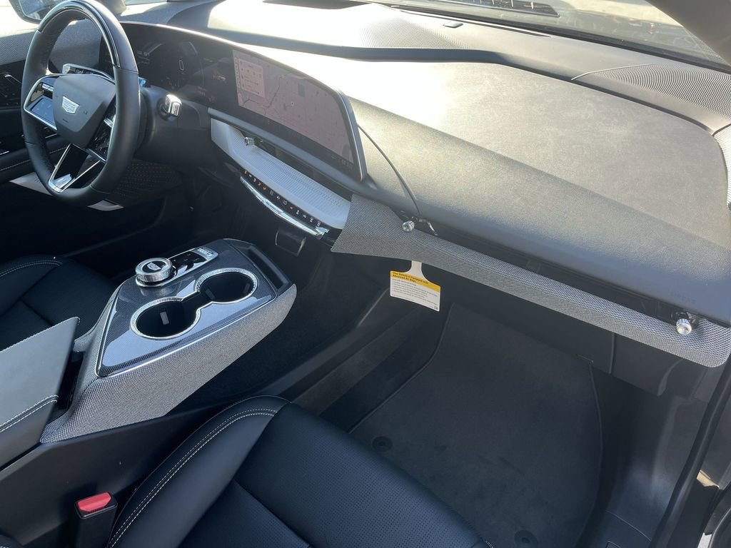 Used 2026 Cadillac Optiq Sport 2 image 21