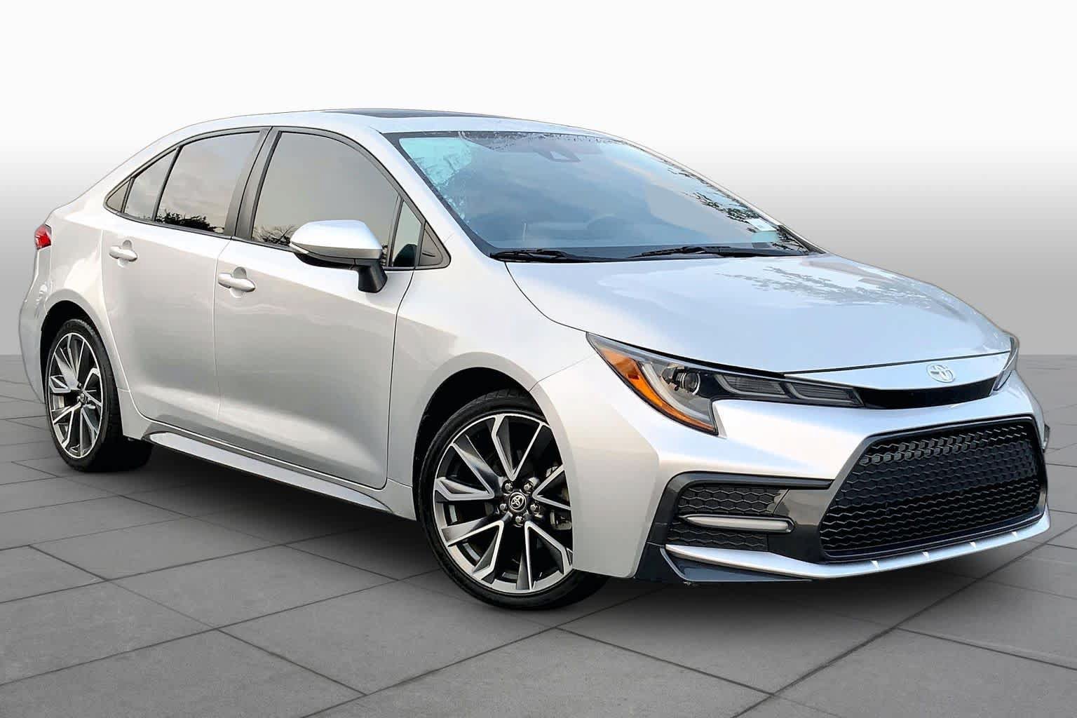 Used 2022 Toyota Corolla XSE w/ Carpet Mat Package (TMS) FWD image 3