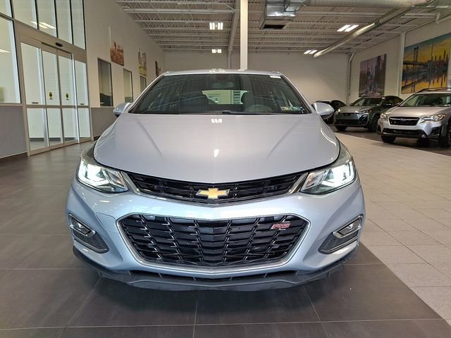 Used 2017 Chevrolet Cruze LT w/ Convenience Package FWD image 2