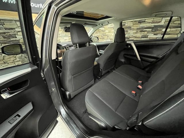 Used 2018 Toyota RAV4 XLE AWD/4WD image 37