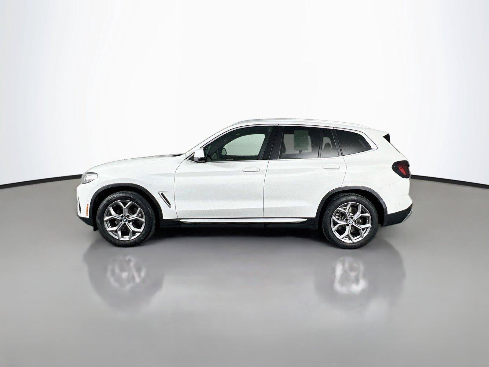 Used 2023 BMW X3 xDrive30i w/ Convenience Package AWD/4WD image 3