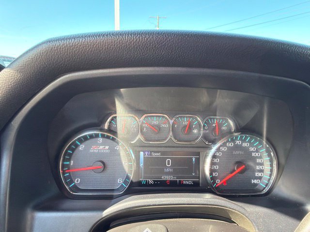 Used 2017 Chevrolet Silverado 1500 LT w/ All Star Edition AWD/4WD image 17