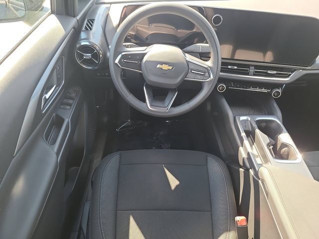 New 2026 Chevrolet Equinox EV LT w/ LPO, Blackout Package FWD image 16