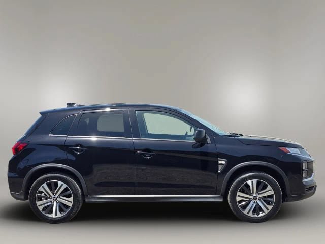 Used 2023 Mitsubishi Outlander Sport AWD image 4