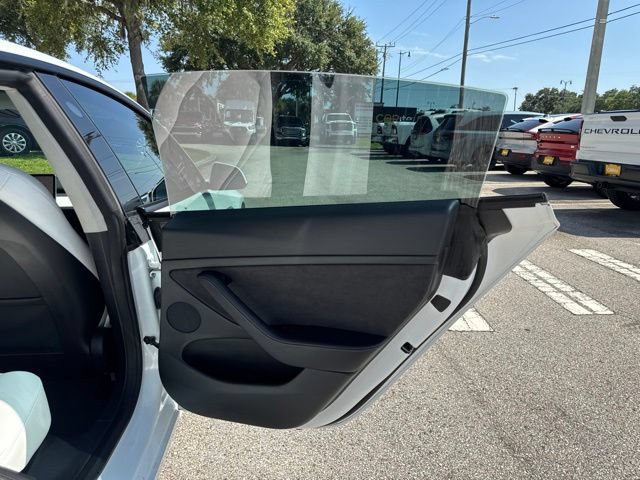 Used 2023 Tesla Model 3 Standard Range RWD image 17