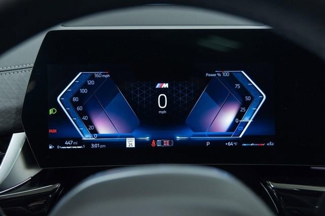 Certified 2025 BMW X2 xDrive28i w/ Technology Package image 2