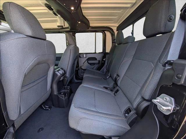 New 2025 Jeep Gladiator Sport image 17