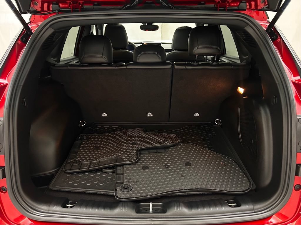 Certified 2025 Jeep Compass Trailhawk w/ Sun & Sound Group AWD/4WD image 9