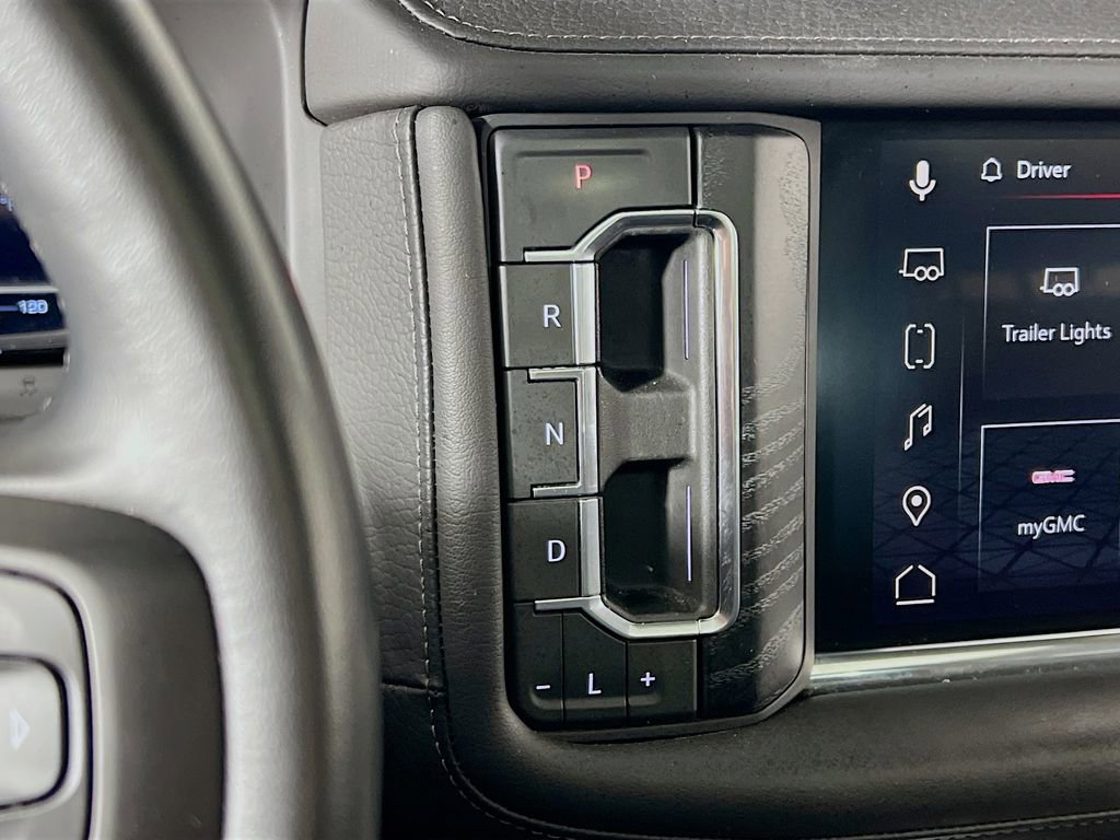 Used 2023 GMC Yukon Denali image 17