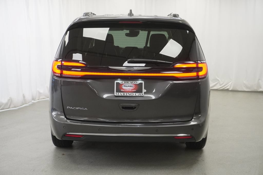 Certified 2021 Chrysler Pacifica Touring-L FWD image 11