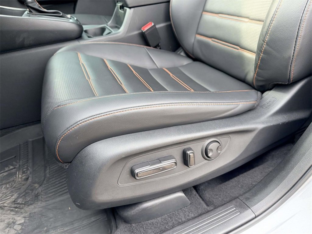 Used 2023 Honda CR-V Sport Touring image 18