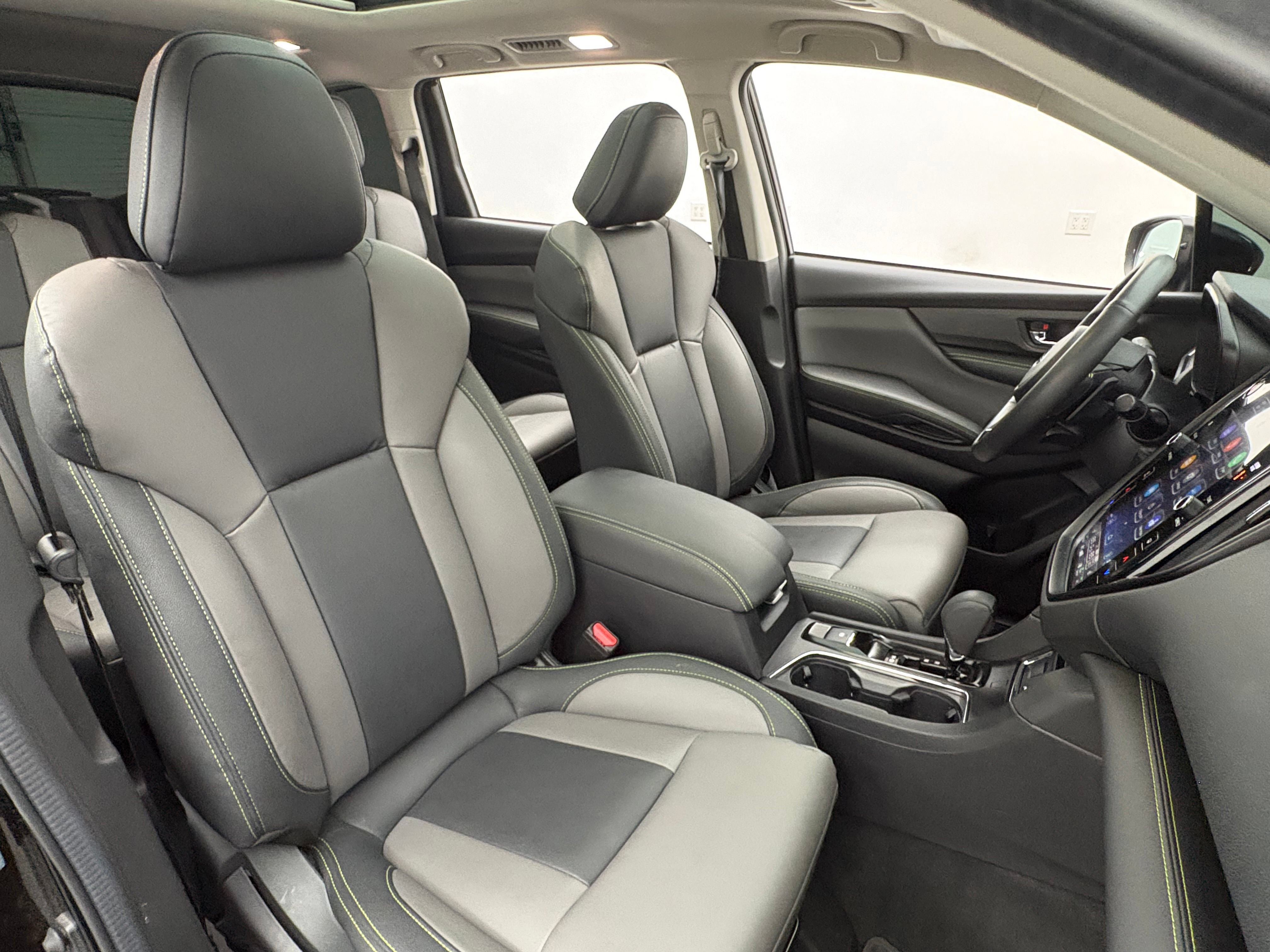 Used 2025 Subaru Ascent Onyx Edition AWD/4WD image 35