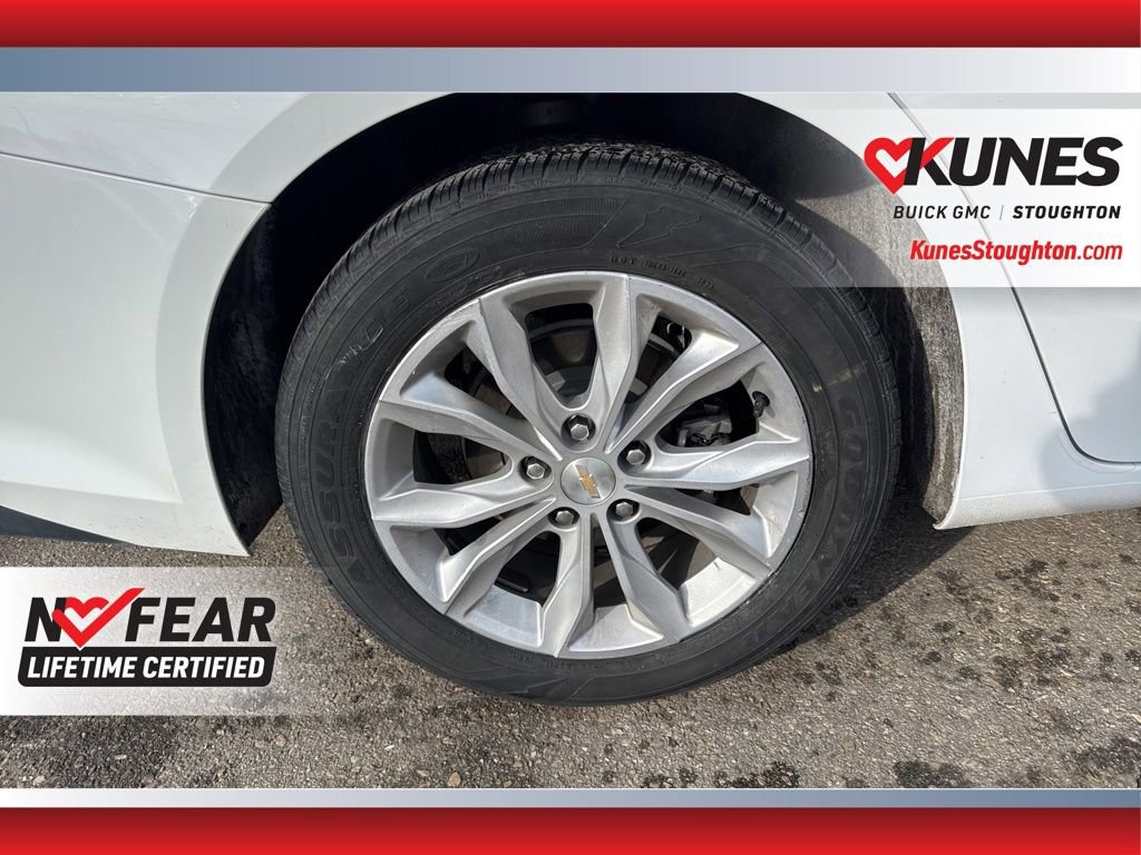 Used 2024 Chevrolet Malibu LT image 14