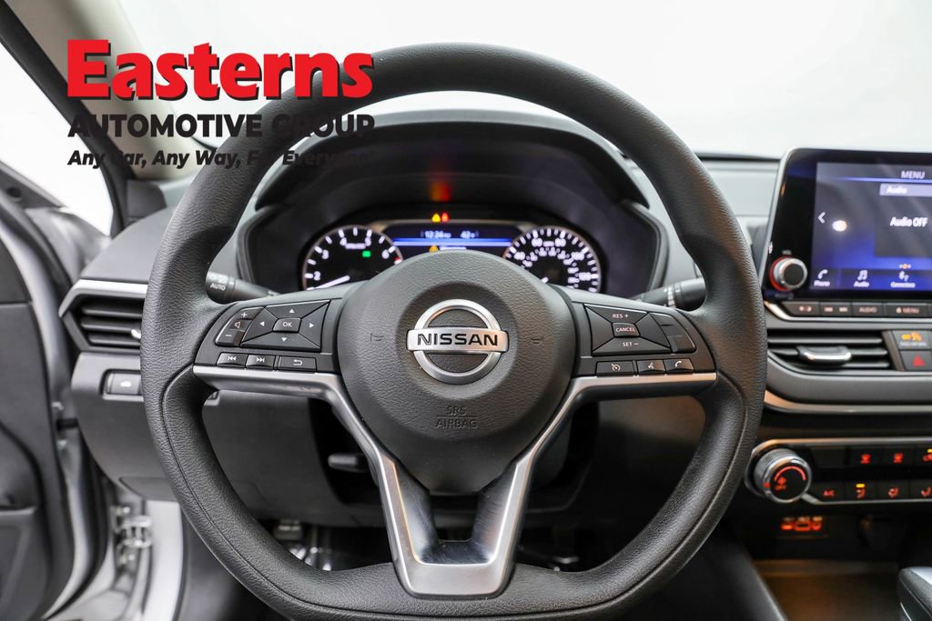 Used 2022 Nissan Altima 2.5 SV image 10