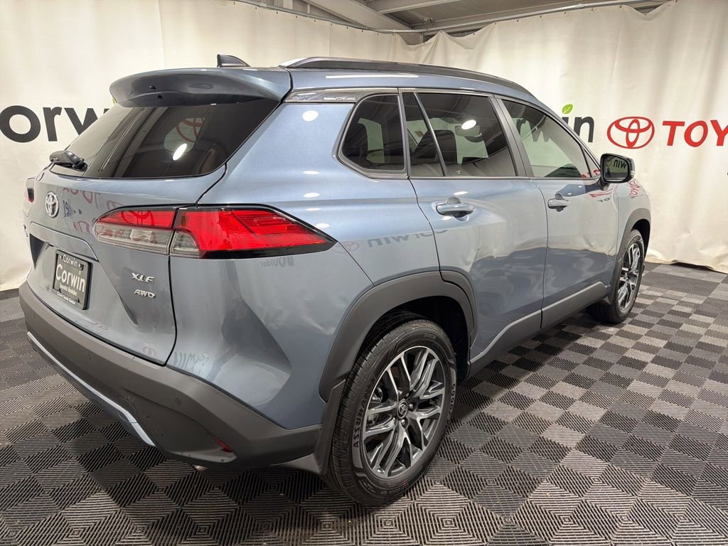 Used 2026 Toyota Corolla Cross XLE w/ Convenience Package image 7