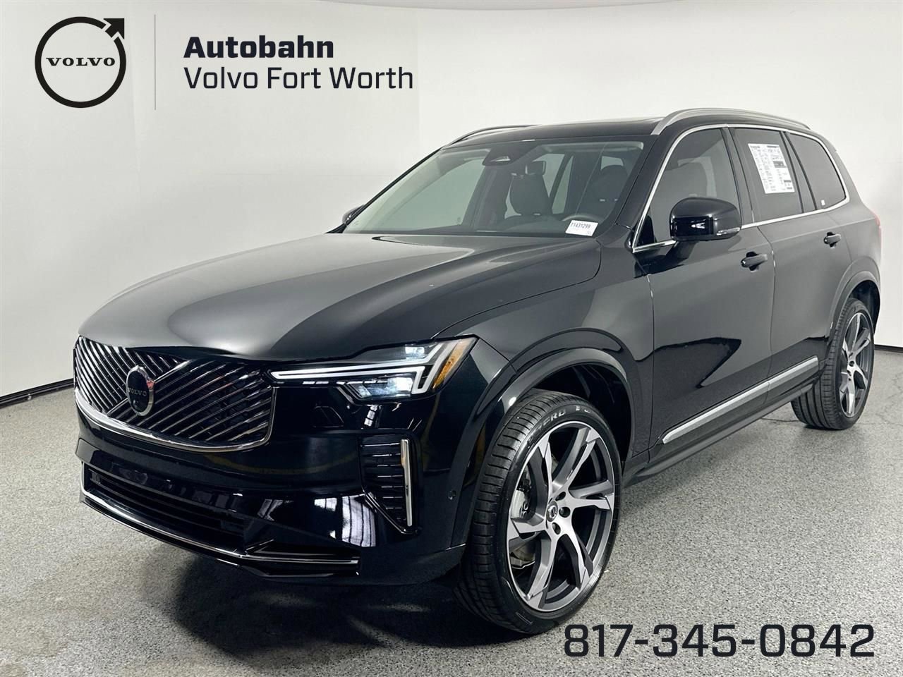 New 2026 Volvo XC90 B5 Plus image 1