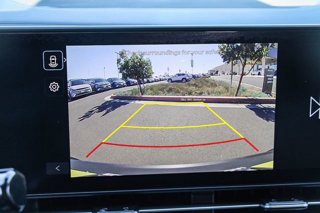 Certified 2025 Hyundai Kona SEL image 28