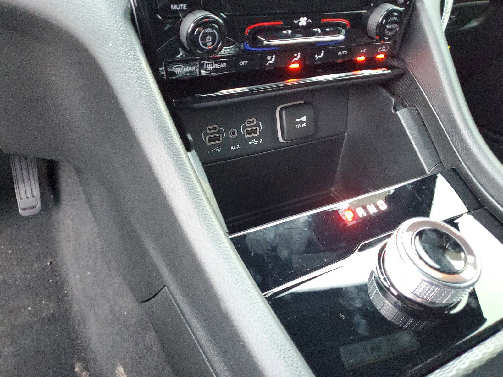 New 2025 Jeep Grand Cherokee Laredo image 24