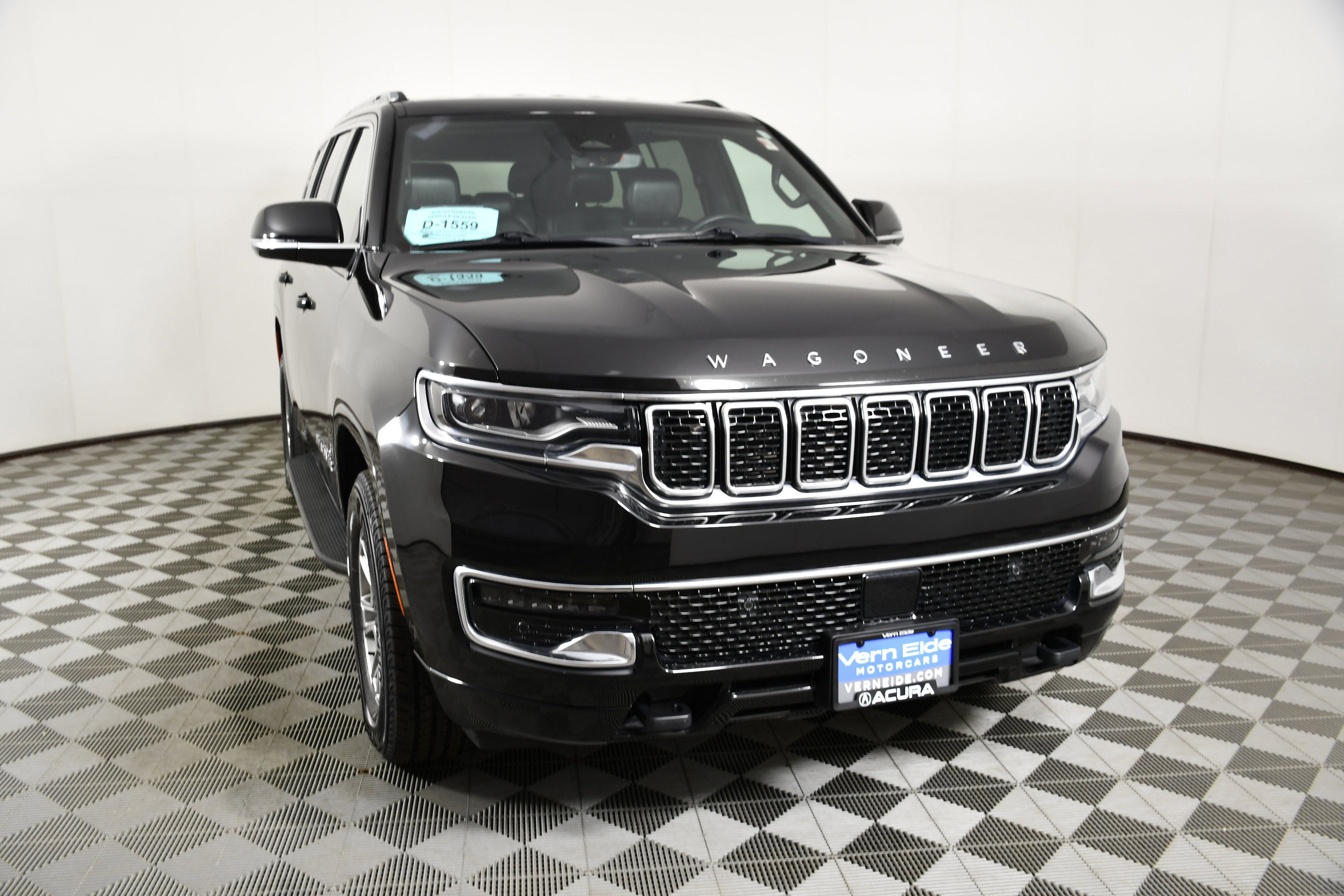 Used 2024 Jeep Wagoneer 4WD w/ HD Trailer Tow Package image 3