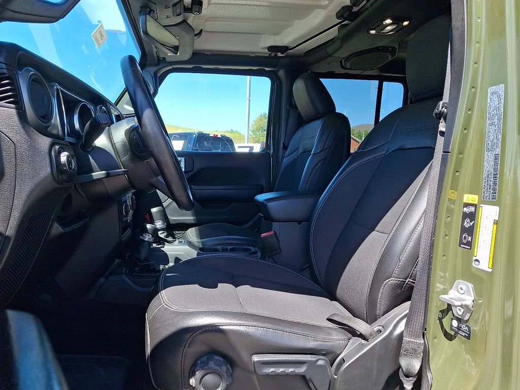 Used 2021 Jeep Gladiator Sport AWD/4WD image 13