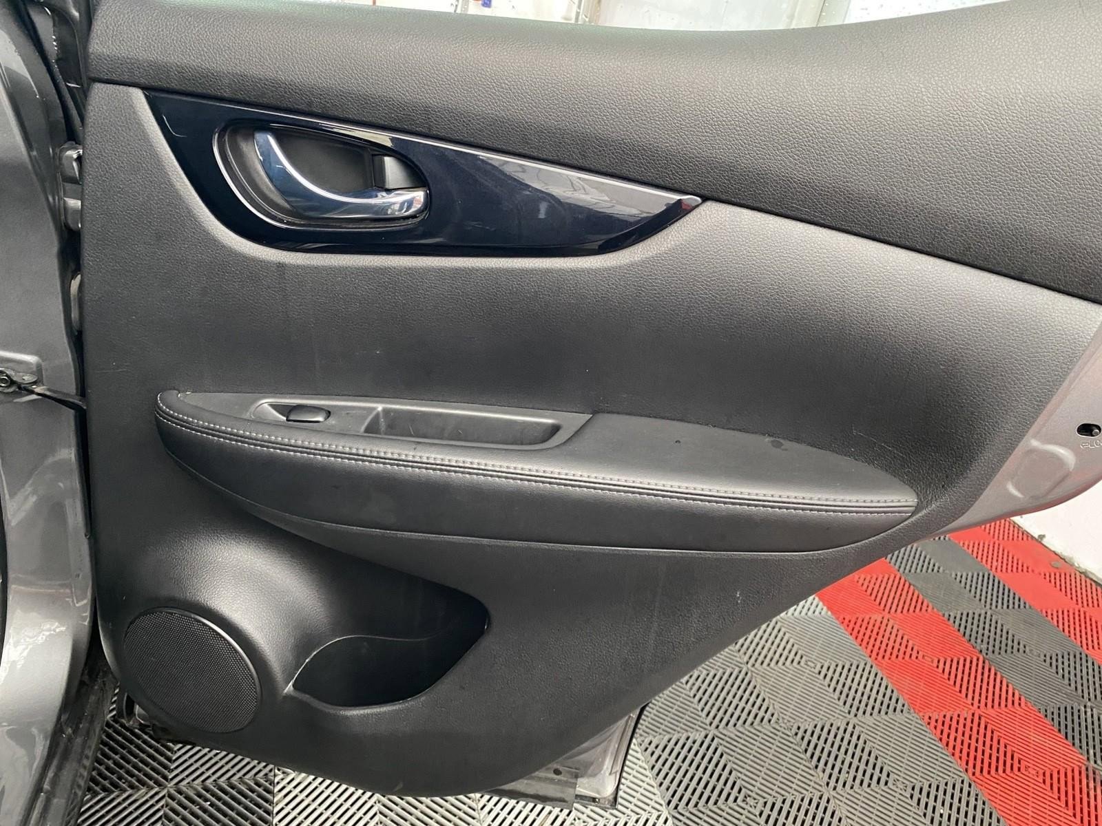 Used 2019 Nissan Rogue Sport SV w/ Technology Package image 10