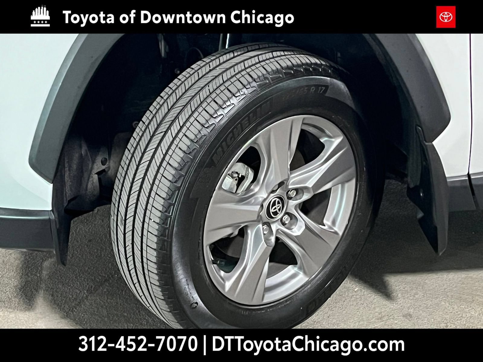 Used 2025 Toyota RAV4 LE AWD/4WD image 2