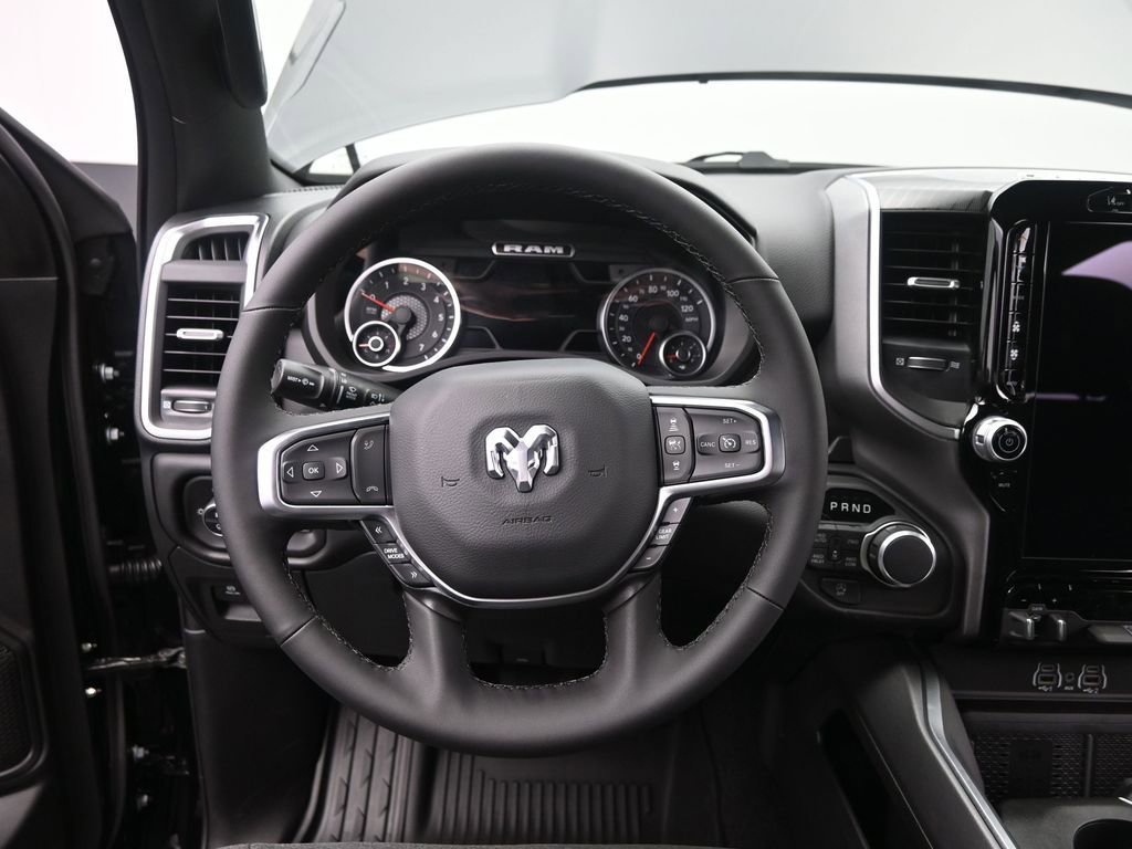 New 2026 RAM 1500 4x4 Crew Cab image 27