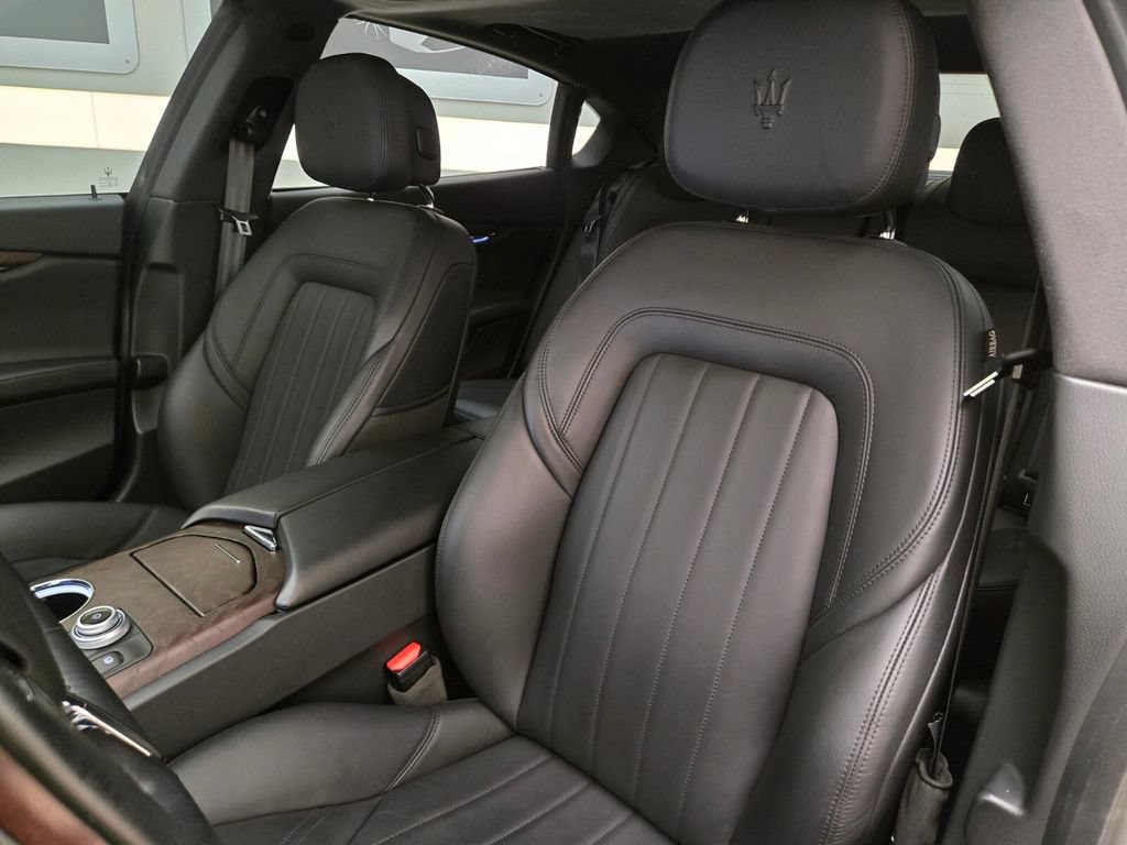 Used 2023 Maserati Quattroporte GT RWD image 32