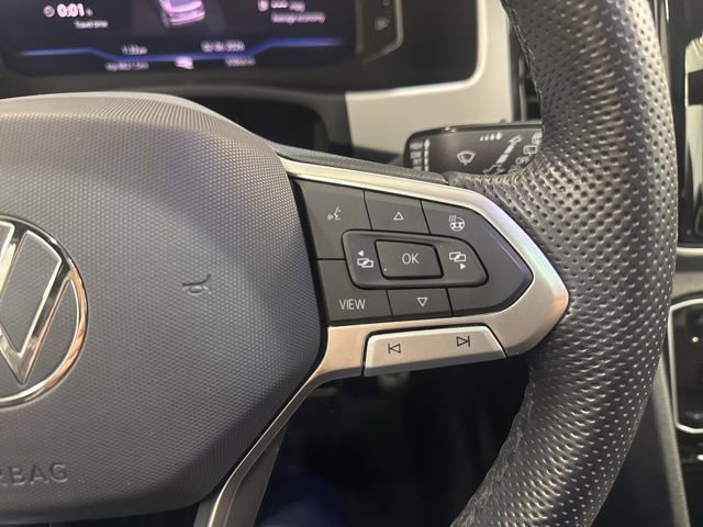 Certified 2022 Volkswagen Atlas Cross Sport SEL R-Line image 16