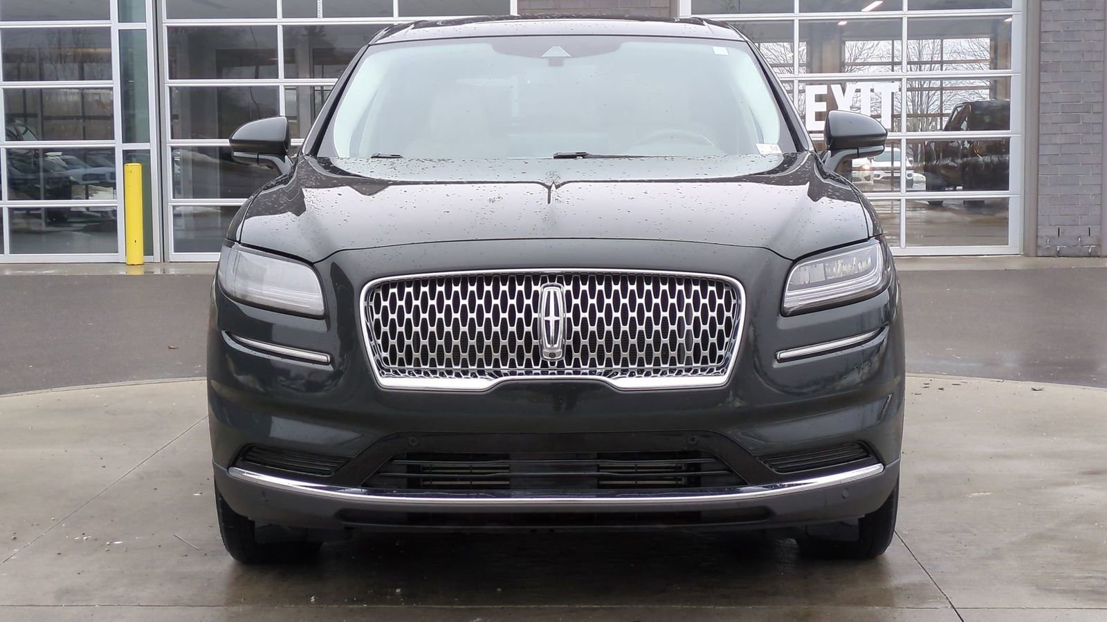 Used 2022 Lincoln Nautilus Reserve AWD/4WD image 10