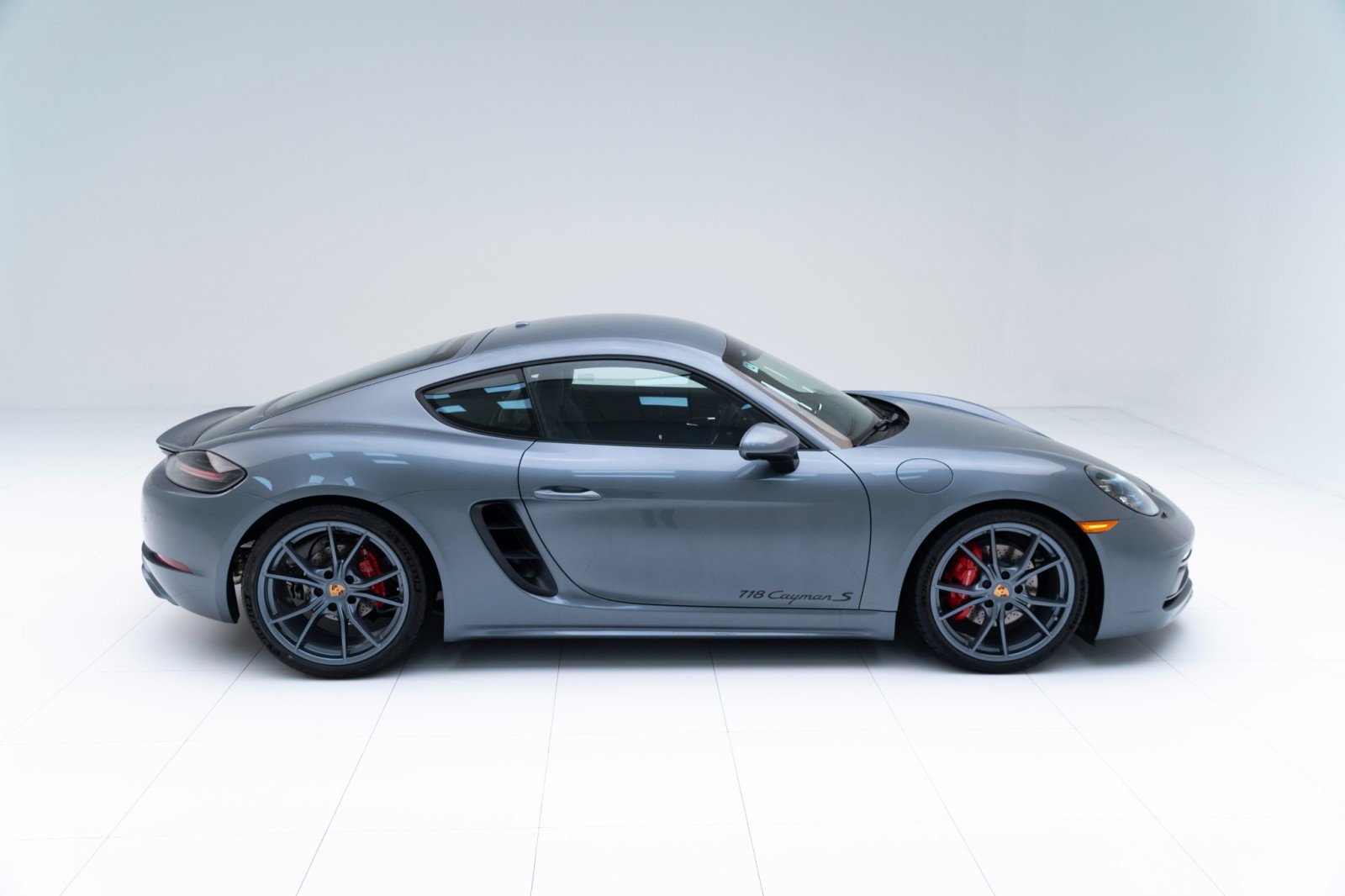 New 2025 Porsche 718 Cayman S image 8