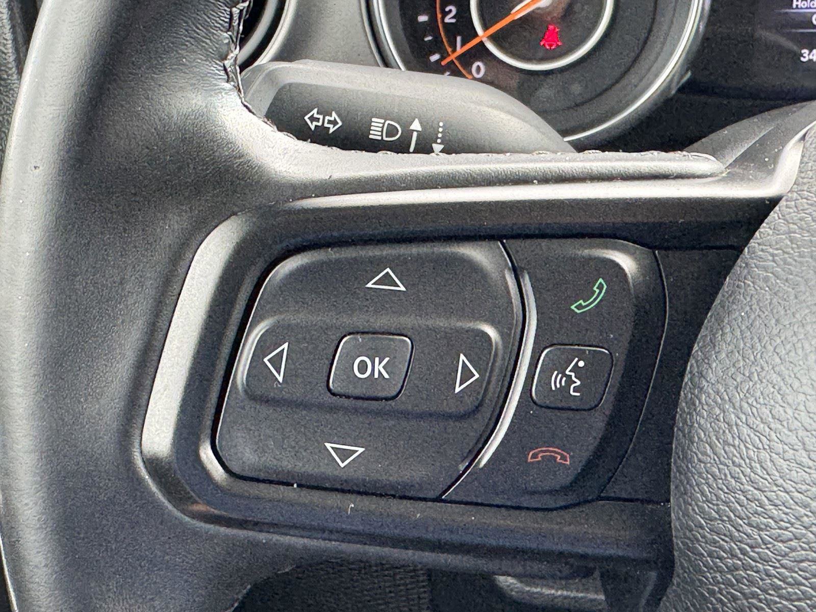 Used 2022 Jeep Wrangler Sport AWD/4WD image 17