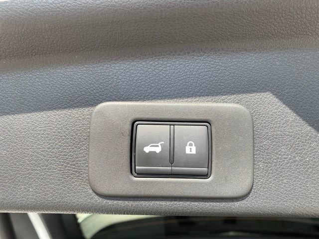 Used 2025 Nissan Murano SV FWD image 5