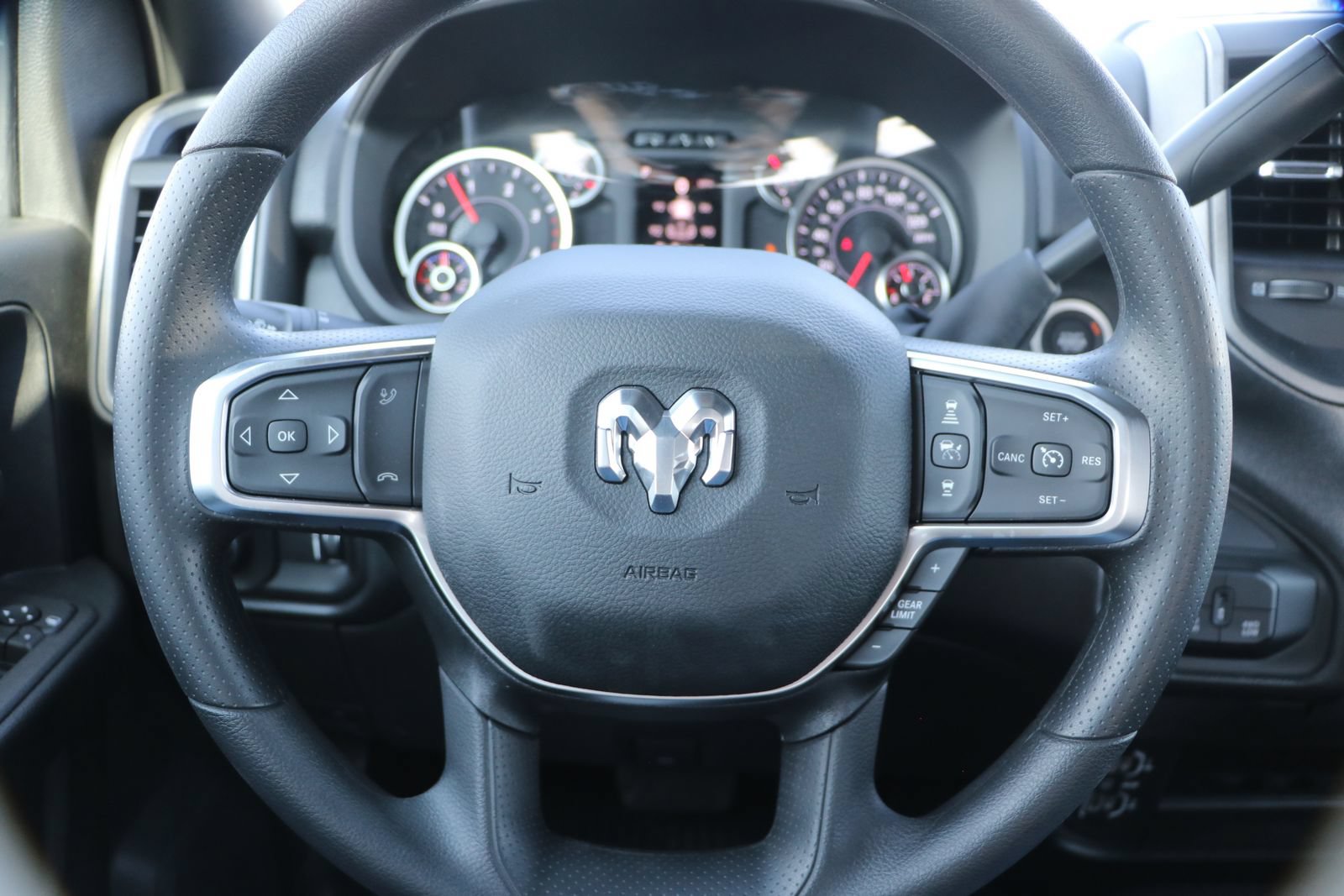 New 2025 RAM 2500 Tradesman AWD/4WD image 15