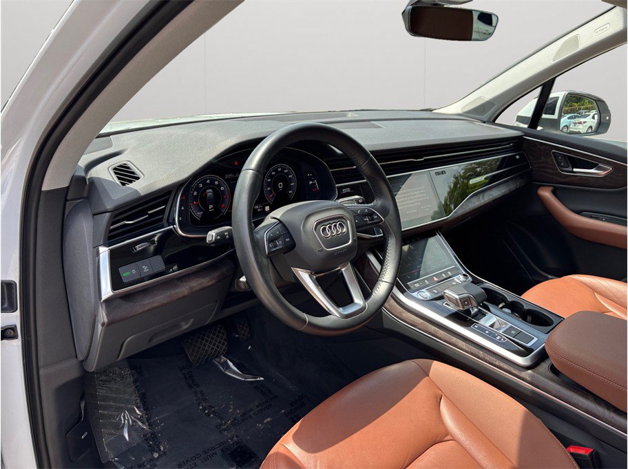 Used 2020 Audi Q7 3.0T Premium Plus w/ Premium Plus Package AWD/4WD image 6