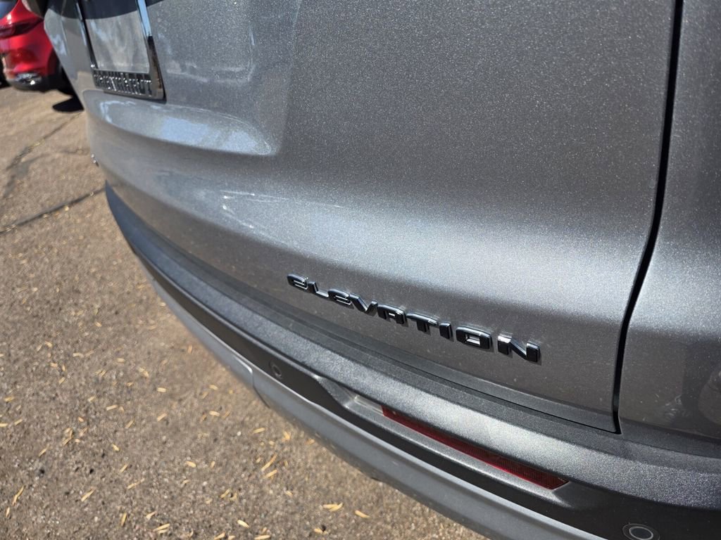 Used 2024 GMC Acadia Elevation FWD image 12