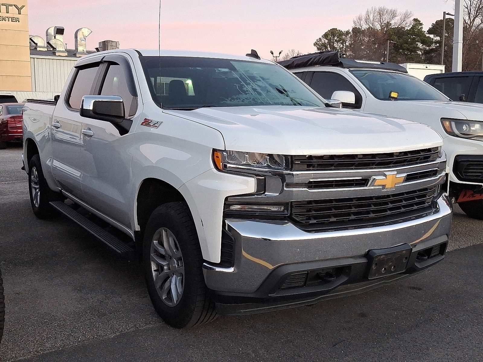 Certified 2019 Chevrolet Silverado 1500 LT w/ All-Star Edition image 2